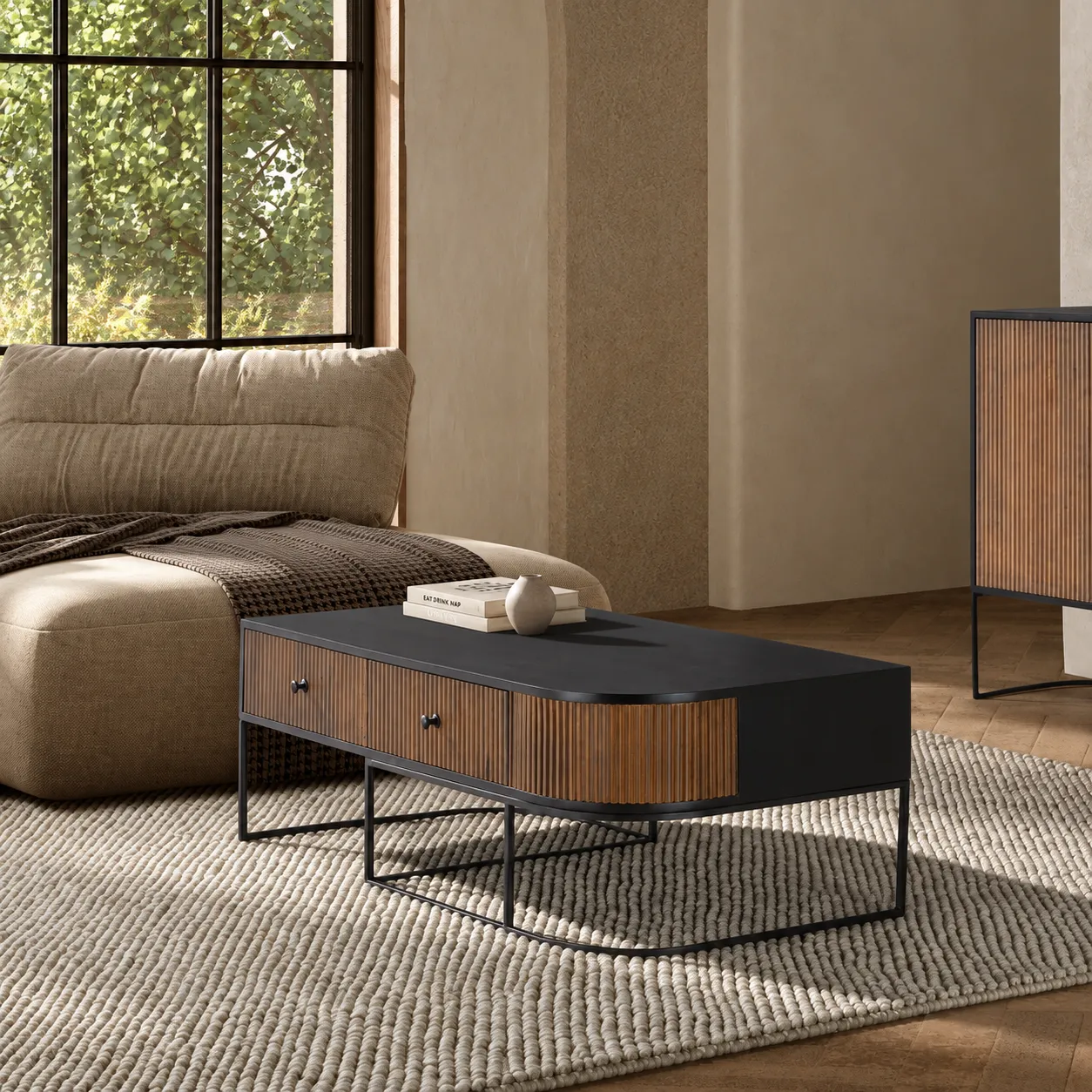 MESA CENTRO CURVE 2C MADERA MANGO PATA METAL