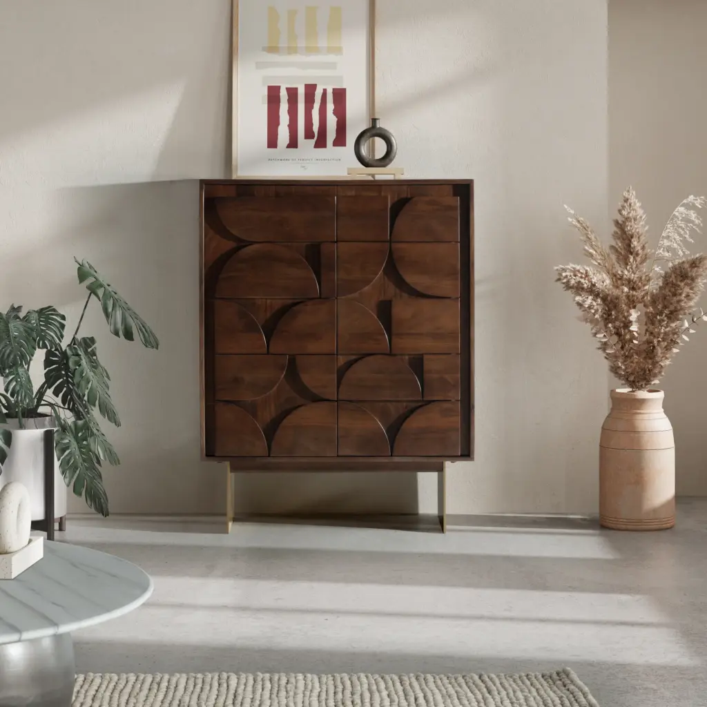 Mueble Auxiliar Trisha marrón oscuro de madera de mango con dos puertas y relieves geométricos