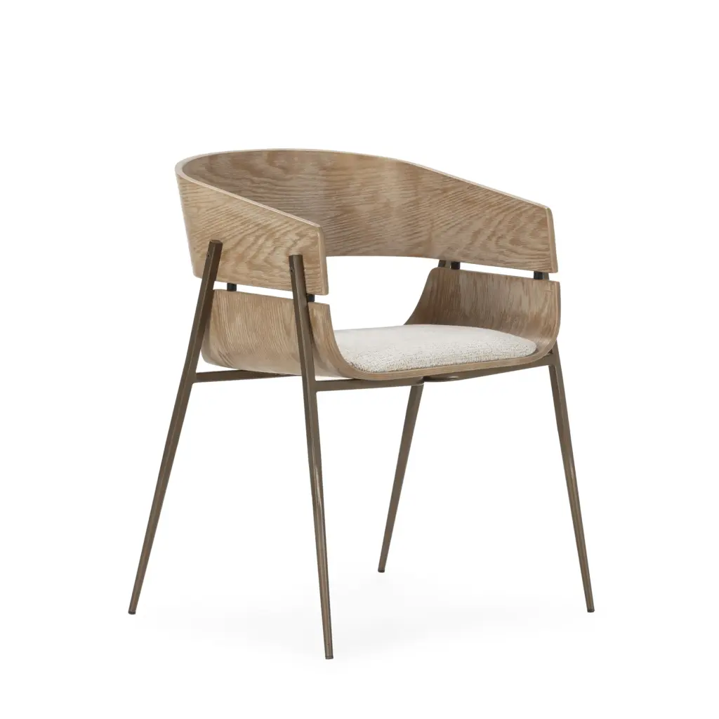 Silla Naia Beige con respaldo de roble lavado y estructura metálica para comedor