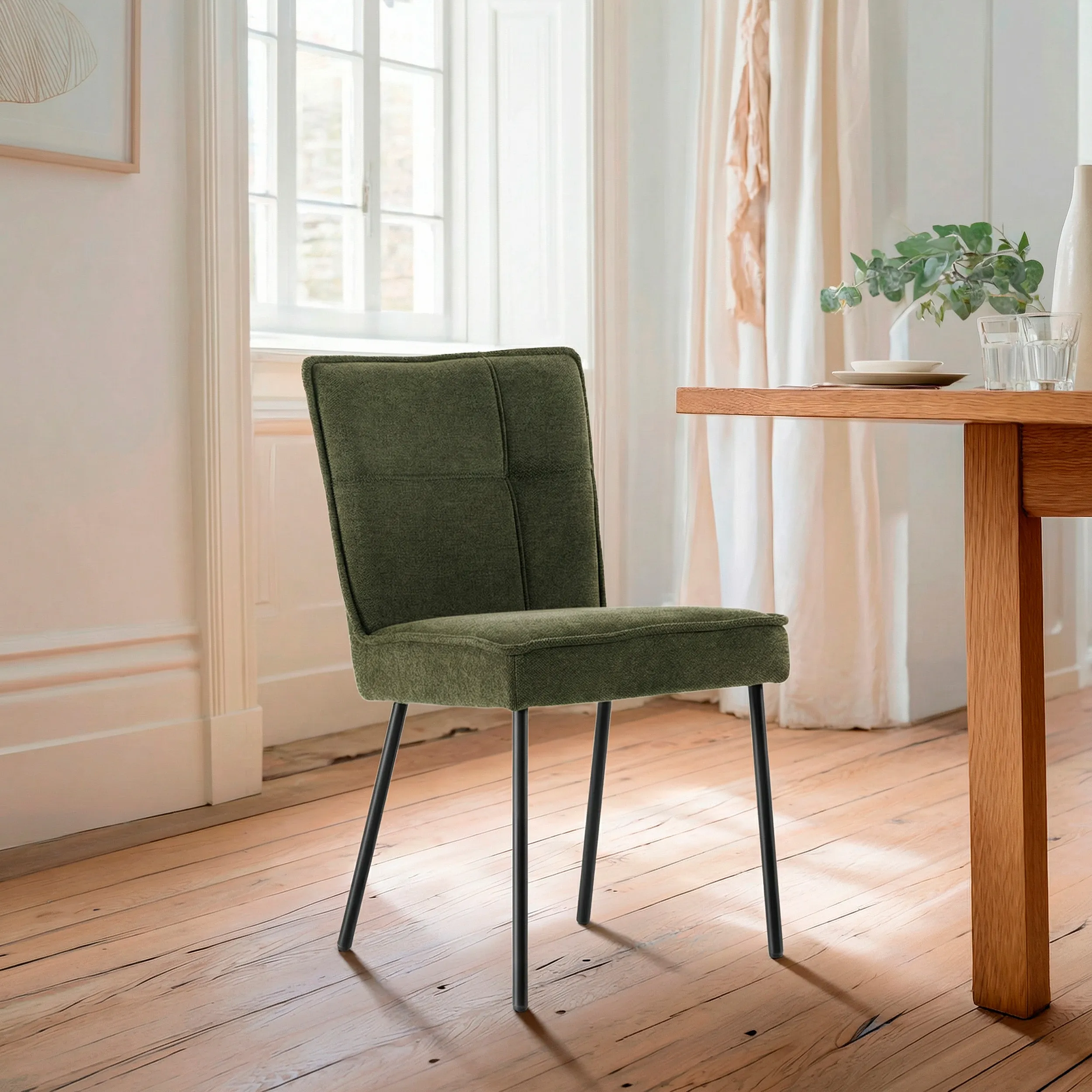 Silla Vesta Verde tapizada con patas de metal para comedor