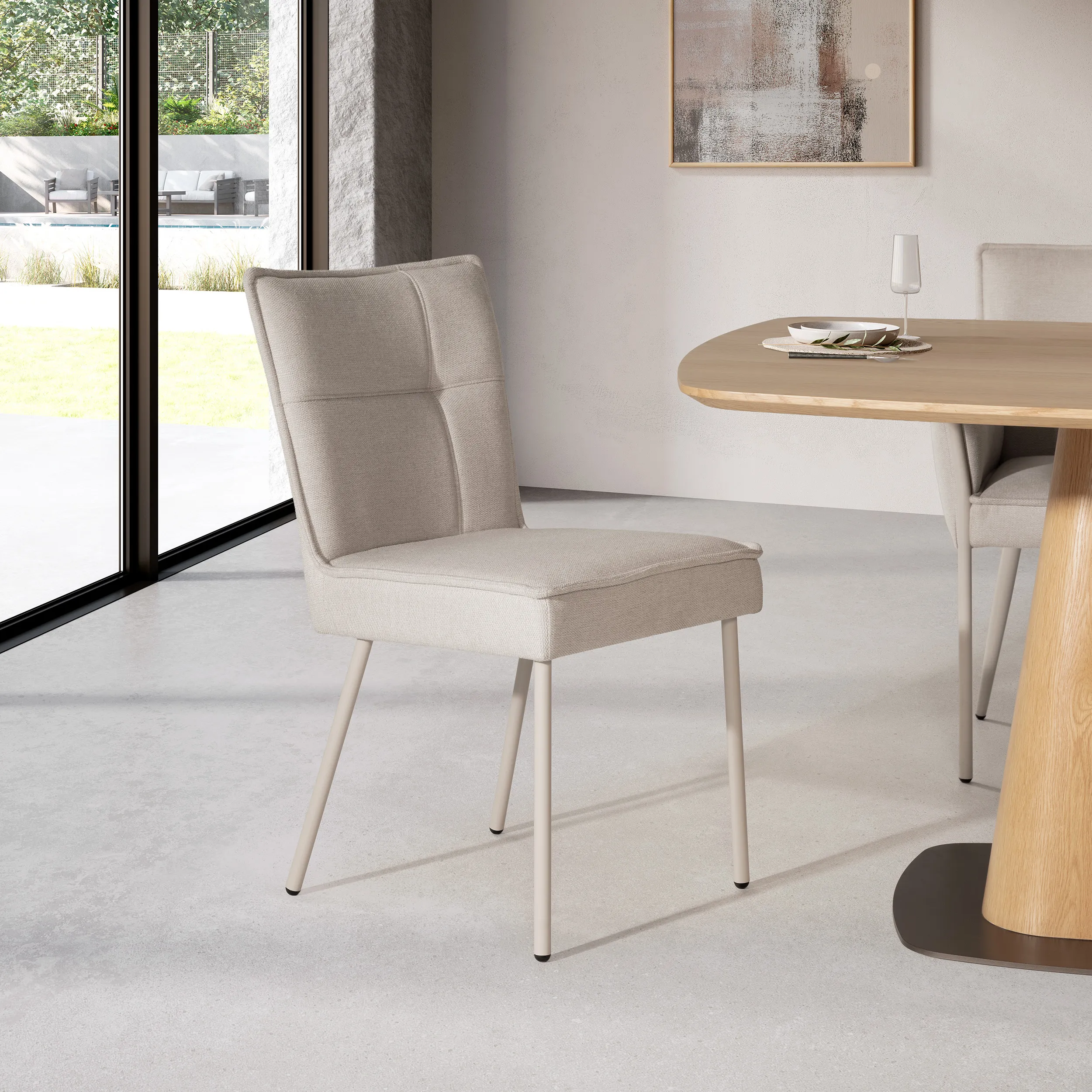 Silla Vesta Crema tapizada en tela con patas de metal color crema para comedor
